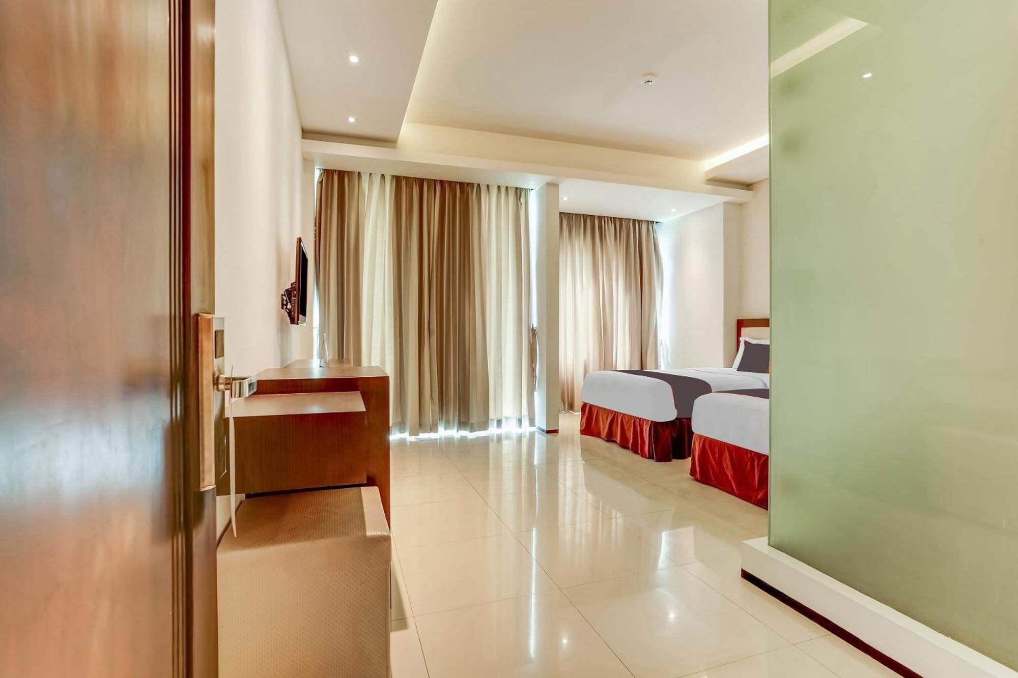 Collection O Legian Near Pantai Kuta Formerly Premium Legian ภายนอก รูปภาพ